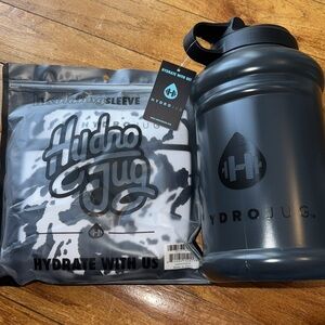HydroJug Black Water Bottle with Sleeve